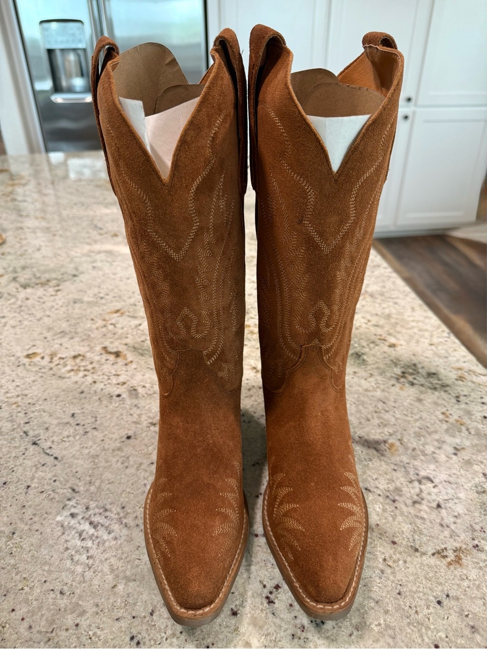 STUNNING Dingo Suede Cowboy Boots "NWT" - Picture 5 of 14
